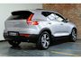 Volvo XC40 B4 Plus Dark | Trekhaak Semi-elektrisch | Adaptieve Cruise Control | Pilot Assist | Google Infotainment | Verwarmbare voorstoelen | Verwarmbaar stuurwiel | Blind Spot Information System | Verwarmbare voorruit | Parkeercamera | Parkeersensoren voor + achter |