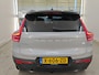 Volvo XC40 Single Motor Essential 69 kWh 238pk | SOH 93% | Trekhaak | Zwart dak | Camera | CarPlay | ACC | LED | PDC | 19" Velgen