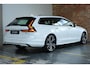 Volvo V90 T8 Plug-in hybrid AWD Ultra Dark | Bowers & Wilkins Premium Audio | Semi-elektrische Wegklapbare Trekhaak | Stoelventilatie | Stoelverwarming | Massage in voorstoelen | Luchtvering | 360° Parkeercamera | Parkeersensoren voor + achter | Stoelverwarming voor + achter