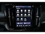 Volvo V90 T8 Plug-in hybrid AWD Ultra Dark | Bowers & Wilkins Premium Audio | Semi-elektrische Wegklapbare Trekhaak | Stoelventilatie | Stoelverwarming | Massage in voorstoelen | Luchtvering | 360° Parkeercamera | Parkeersensoren voor + achter | Stoelverwarming voor + achter