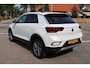 Volkswagen T-Roc 1.0 TSI 110pk Life 75 Edition / Navigatie by APP / Virtual cockpit / Camera / Park Assist / LM 17 inch / LED