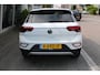 Volkswagen T-Roc 1.0 TSI 110pk Life 75 Edition / Navigatie by APP / Virtual cockpit / Camera / Park Assist / LM 17 inch / LED