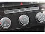 Volkswagen T-Roc 1.0 TSI 110pk Life 75 Edition / Navigatie by APP / Virtual cockpit / Camera / Park Assist / LM 17 inch / LED
