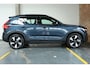 Volvo EX40 Single Motor Extended Range Plus 82 kWh | Trekhaak | Verwarmbare voorstoelen en stuurwiel | Warmtepomp | Premium audio by Harman Kardon | Keyless
