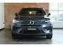 Volvo EX40 Single Motor Extended Range Plus 82 kWh | Trekhaak | Verwarmbare voorstoelen en stuurwiel | Warmtepomp | Premium audio by Harman Kardon | Keyless