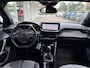 Peugeot 2008 1.2T 100pk Allure | Achteruitrijcamera | Navigatie | Facelift model | Privacy Glass | Lichtmetalen velgen