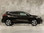 Nissan Qashqai 1.3 DIG-T N-Motion (PANORAMADAK, NAVIGATIE, CAMERA, TREKHAAK, STOELVERWARMING, SPORTSTOELEN, GETINT GLAS, CRUISE, NIEUWSTAAT)