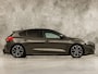Ford Focus 1.0 EcoBoost ST Line 125Pk (PANORAMADAK, APPLE CARPLAY, GROOT NAVI, STUUR/STOELVERWARMING, BANG&OLUFSEN, TREKHAAK, SPORTSTOELEN, GETINT GLAS, ADAPTIVE CRUISE, LED KOPLAMPEN, NIEUWSTAAT)