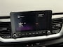 Kia Stonic 1.0 T-GDi MHEV GT-Line 6-Bak | Hoge Instap | Vol Opties | Stuurverwarming | Stoelverwarming | Led Verlichting | Parkeersensoren | Full Map Navigatie | Achteruitrij-Camera | Key-Less Entry |