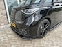 Volkswagen ID. Buzz Cargo 4MOTION Limited Edition 79 kWh "Black Edition" | Trekhaak | 2x Schuifdeur incl. sluithulp | Sidebars | Leder interieur | 21" inch | Achterdeuren |