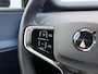 Volvo EX30 Single Motor Extended Range Plus 69 kWh | Europa | Elektrisch verstelbare voorstoelen | Stoel- & Stuurwielverwarming | Harman Kardon audio | Google Maps & Infotainment | 19 inch lichtmetalen velgen met all-season banden | Trekhaak semi elektrisch inklapbaar | Adaptieve Cruise Control | BLIS dodehoekdetectie
