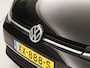 Volkswagen Golf 1.0 TSI Sportline (APPLE CARPLAY, NAP, GROOT NAVI, CLIMATE, PARKEERSENSOREN, SPORTSTOELEN, LM VELGEN, ADAPTIVE CRUISE, NIEUWSTAAT)