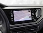 Volkswagen Polo 1.0 TSI Sportline Automaat (APPLE CARPLAY, GROOT NAVI, GETINT GLAS, ADAPTIVE CRUISE, SPORTSTOELEN, PARKEERSENSOREN, NIEUWE APK, NIEUWSTAAT)