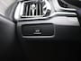 Volvo V60 2.0 B4 Plus Bright 197PK Aut. Panoramadak, Trekhaak, Memorystoelen, Harman Kardon Audio, 18" LM Velgen, Stoelverwarming, Standkachel, 360gr. Camera