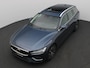 Volvo V60 2.0 B4 Plus Bright 197PK Aut. Panoramadak, Trekhaak, Memorystoelen, Harman Kardon Audio, 18" LM Velgen, Stoelverwarming, Standkachel, 360gr. Camera