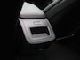 Volvo V60 2.0 B4 Plus Bright 197PK Aut. Panoramadak, Trekhaak, Memorystoelen, Harman Kardon Audio, 18" LM Velgen, Stoelverwarming, Standkachel, 360gr. Camera