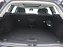 Volvo V60 2.0 B4 Plus Bright 197PK Aut. Panoramadak, Trekhaak, Memorystoelen, Harman Kardon Audio, 18" LM Velgen, Stoelverwarming, Standkachel, 360gr. Camera
