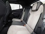 Peugeot e-2008 EV GT Pack 50 kWh Automaat (SOH 91,5%, PANORAMADAK, VIRTUAL COCKPIT, APPLE CARPLAY, GROOT NAVI, 360 CAMERA, SPORTSTOELEN, STOELVERWARMING, GETINT GLAS, KEYLESS, ADAPTIVE CRUISE, NIEUWSTAAT)