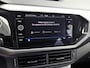 Volkswagen T-Cross 1.0 TSI Life Sport (APPLE CARPLAY, GROOT NAVI, CLIMATE, STOELVERWARMING, SPORTSTOELEN, GETINT GLAS, CRUISE, NIEUWSTAAT)