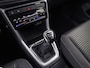 Volkswagen T-Cross 1.0 TSI Life Sport (APPLE CARPLAY, GROOT NAVI, CLIMATE, STOELVERWARMING, SPORTSTOELEN, GETINT GLAS, CRUISE, NIEUWSTAAT)