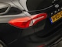 Ford Focus Wagon 1.0 EcoBoost ST Line (APPLE CARPLAY, GROOT NAVI, STUUR/STOELVERWARMING, KEYLESS, GETINT GLAS, SPORTSTOELEN, CRUISE, PARKEERSENSOREN, NIEUWSTAAT)