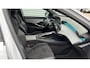 Peugeot E-3008 73KWH GT AVANTAGE 214PK / NAVI / LEDER / CLIMA / FULL-LED / 20" LMV / KEYLESS / WARMTEPOMP / 360° CAMERA / ADAPT. CRUISECONTROL / WINTERPAKKET / NIEUWSTAAT !!