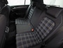 Volkswagen Golf 1.4 TSI GTE 204Pk Automaat (APPLE CARPLAY, NAVIGATIE, SOH 79,4%, CLIMATE, STOELVERWARMING, SPORTSTOELEN, GETINT GLAS, LED KOPLAMPEN, CRUISE, NIEUWSTAAT)