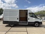 IVECO Daily 35S16V HA8 2.3L 160pk L3H2 W3520L | Automaat | Adaptive Cruise | Camera | Trekhaak |