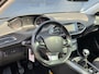 Peugeot 308 1.2 PureTech Allure | Apple Carplay | Panoramadak | Parkeersensoren | Dealer Onderhouden | All Season Banden |