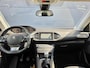 Peugeot 308 1.2 PureTech Allure | Apple Carplay | Panoramadak | Parkeersensoren | Dealer Onderhouden | All Season Banden |