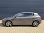 Peugeot 308 1.2 PureTech Allure | Apple Carplay | Panoramadak | Parkeersensoren | Dealer Onderhouden | All Season Banden |