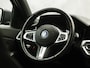 BMW 3-Serie Touring 320e High Executive 204Pk Automaat (APPLE CARPLAY, M STUUR, GROOT NAVI, STOELVERWARMING, CAMERA, LEDER, SPORTSTOELEN, GETINT GLAS, ZWART HEMEL, NIEUWE APK, NIEUWSTAAT)