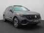 Volkswagen Touareg 3.0 TSi eHybrid 4MOTION R 462PK Aut. SOH 89,68%, Panoramadak, Trekhaak, Memorystoelen, Servosluiting, Nachtzichtcamera, 21" LM Velgen, Luchtvering