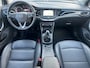 Opel Astra 1.2 Business Elegance,leer,navigatie ,pdc voor en achter met camera , afneembare trekhaak