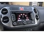 Volkswagen Tiguan 1.4 TSI R-Line *Pano*Xenon*Trekhaak*Cruise control*Dealer onderhouden*