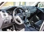 Volkswagen Tiguan 1.4 TSI R-Line *Pano*Xenon*Trekhaak*Cruise control*Dealer onderhouden*