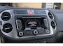 Volkswagen Tiguan 1.4 TSI R-Line *Pano*Xenon*Trekhaak*Cruise control*Dealer onderhouden*