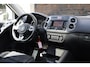 Volkswagen Tiguan 1.4 TSI R-Line *Pano*Xenon*Trekhaak*Cruise control*Dealer onderhouden*