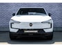 Volvo EX30 P3 Plus Europa 51 kWh | Snel Leverbaar | Elektrisch verstelbare voorstoelen | Stuur en Stoelverwarming | Harman/Kardon | Keyless | BLIS | Pilot Assist | Parkeercamera |