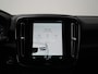 Volvo XC40 T2 Momentum Core | Trekhaak | Camera | Navigatie | Stoel- & Stuurverwarming | Climate Control | Cruise Control