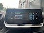 Peugeot e-2008 GT EV 3-FASEN 50kWh 136pk | KEYLESS ENTRY | TREKHAAK | STOELVERW. | 3D i-COCKPIT® | NAVI | CAMERA | APPLE CARPLAY / ANDROID AUTO |