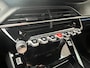 Peugeot e-2008 GT EV 3-FASEN 50kWh 136pk | KEYLESS ENTRY | TREKHAAK | STOELVERW. | 3D i-COCKPIT® | NAVI | CAMERA | APPLE CARPLAY / ANDROID AUTO |