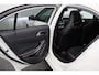 Mercedes-Benz A-klasse 250 Sport Prestige A250 2016 | Navigatie | Achteruitrij Camera | Dakspoiler | Schuif Kantel Dak | Cruise Control | Onderhoudshistorie | 2 Sleutels | Stoelverwarming | Stuurwiel Bediening