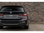 BMW 3-Serie Touring 330e | M-Sport | Live Cockpit | Panorama | Leder | Memory | Head-Up | Trekhaak | 360 Camera | 19"LM | Saphire Zwart