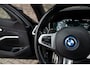BMW 3-Serie Touring 330e | M-Sport | Live Cockpit | Panorama | Leder | Memory | Head-Up | Trekhaak | 360 Camera | 19"LM | Saphire Zwart