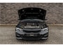 BMW 3-Serie Touring 330e | M-Sport | Live Cockpit | Panorama | Leder | Memory | Head-Up | Trekhaak | 360 Camera | 19"LM | Saphire Zwart