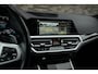 BMW 3-Serie Touring 330e | M-Sport | Live Cockpit | Panorama | Leder | Memory | Head-Up | Trekhaak | 360 Camera | 19"LM | Saphire Zwart
