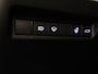 Toyota RAV4 2.5 Hybrid Style -  AFNEEMBARE TREKGEWICHT - TREKGEWICHT 800 KG - 4 SEIZOENENBANDEN - ELEKTRISCHE ACHTERKLEP - ELEKTRISCHE BESTUURDERSSTOEL - VOORSTOELEN VERWARMD - CLIMATE CONTROL - CAMERA - DRAADLOZE TELEFOONLADER - APPLE CARPLAY/ ANDROID AUTO - PARKEERSENSOREN VOOR EN ACHTER - TWO TONE LAK - KEYLESS ENTRY/ START - KIWA ALARMSYSTEEM - ONDERHOUDSHISTORIE AANWEZIG