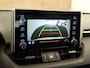Toyota RAV4 2.5 Hybrid Style -  AFNEEMBARE TREKGEWICHT - TREKGEWICHT 800 KG - 4 SEIZOENENBANDEN - ELEKTRISCHE ACHTERKLEP - ELEKTRISCHE BESTUURDERSSTOEL - VOORSTOELEN VERWARMD - CLIMATE CONTROL - CAMERA - DRAADLOZE TELEFOONLADER - APPLE CARPLAY/ ANDROID AUTO - PARKEERSENSOREN VOOR EN ACHTER - TWO TONE LAK - KEYLESS ENTRY/ START - KIWA ALARMSYSTEEM - ONDERHOUDSHISTORIE AANWEZIG