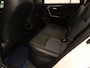 Toyota RAV4 2.5 Hybrid Style -  AFNEEMBARE TREKGEWICHT - TREKGEWICHT 800 KG - 4 SEIZOENENBANDEN - ELEKTRISCHE ACHTERKLEP - ELEKTRISCHE BESTUURDERSSTOEL - VOORSTOELEN VERWARMD - CLIMATE CONTROL - CAMERA - DRAADLOZE TELEFOONLADER - APPLE CARPLAY/ ANDROID AUTO - PARKEERSENSOREN VOOR EN ACHTER - TWO TONE LAK - KEYLESS ENTRY/ START - KIWA ALARMSYSTEEM - ONDERHOUDSHISTORIE AANWEZIG